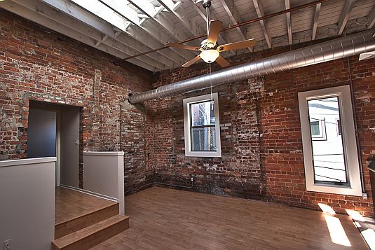1st image of 209 S 4th Ave Suite 2B