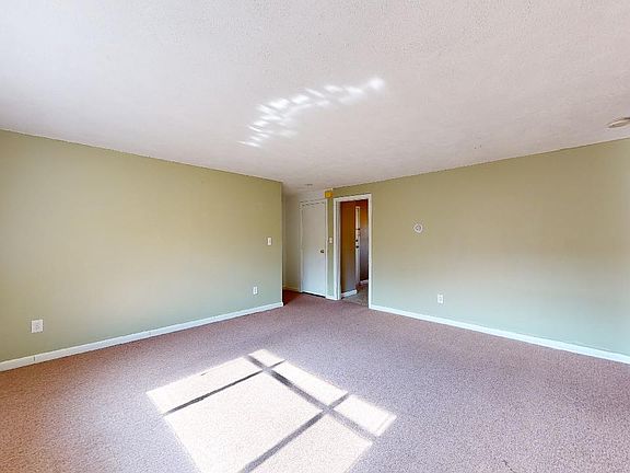 5th image of 40 Bryon Rd APT 6