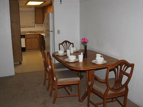3rd image of 1941 Grande Cir APT 7