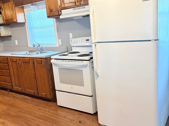 5th image of 423 Old Louisville Rd