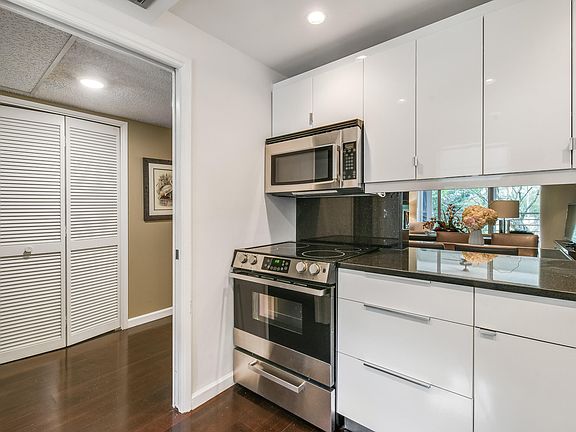 3rd image of 821 Cypress Boulevard #205