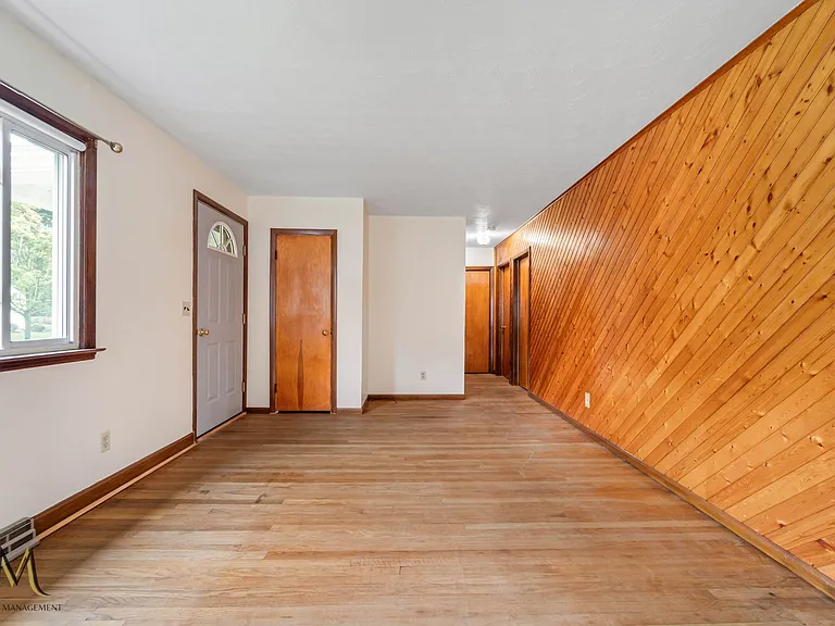 38 Anne St — Photo 6