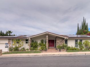 22653 Waterbury St, Woodland Hills, CA 91364