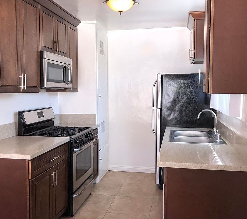 1st image of 3371 Overland Ave APT 8