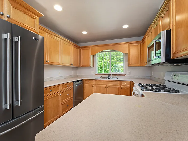 4413 Carstan Loop — Photo 4