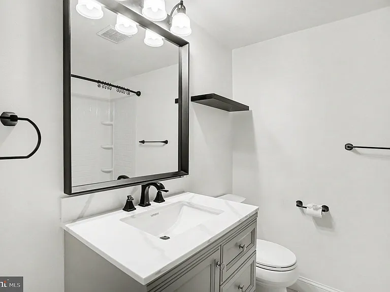 205 Valley Stream Ln #205 — Photo 11