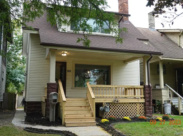 165 Geneva St, Highland Park, MI 48203