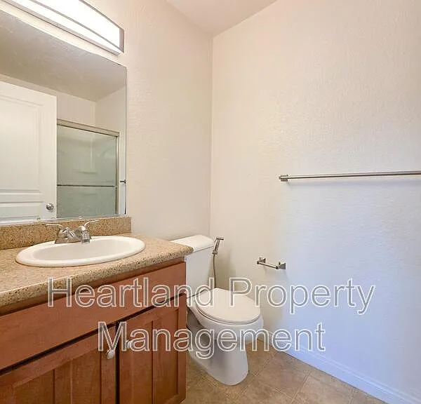 200 Chambers St #18 — Photo 9