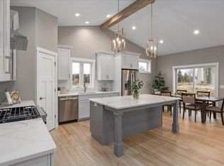 1634 Squirrel Way, New Richmond, WI 54017