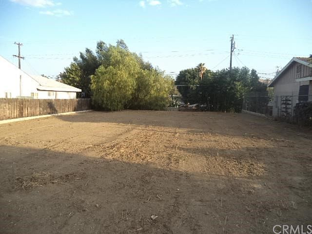 2nd image of 4129 Descanso Ave