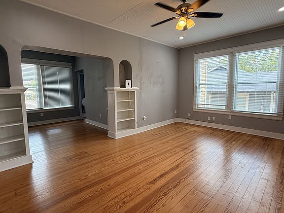 4th image of 107 Willim St #4