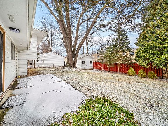 4th image of 6765 Glenallen Ave