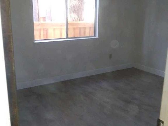 4th image of 1015 Glen Rd #A