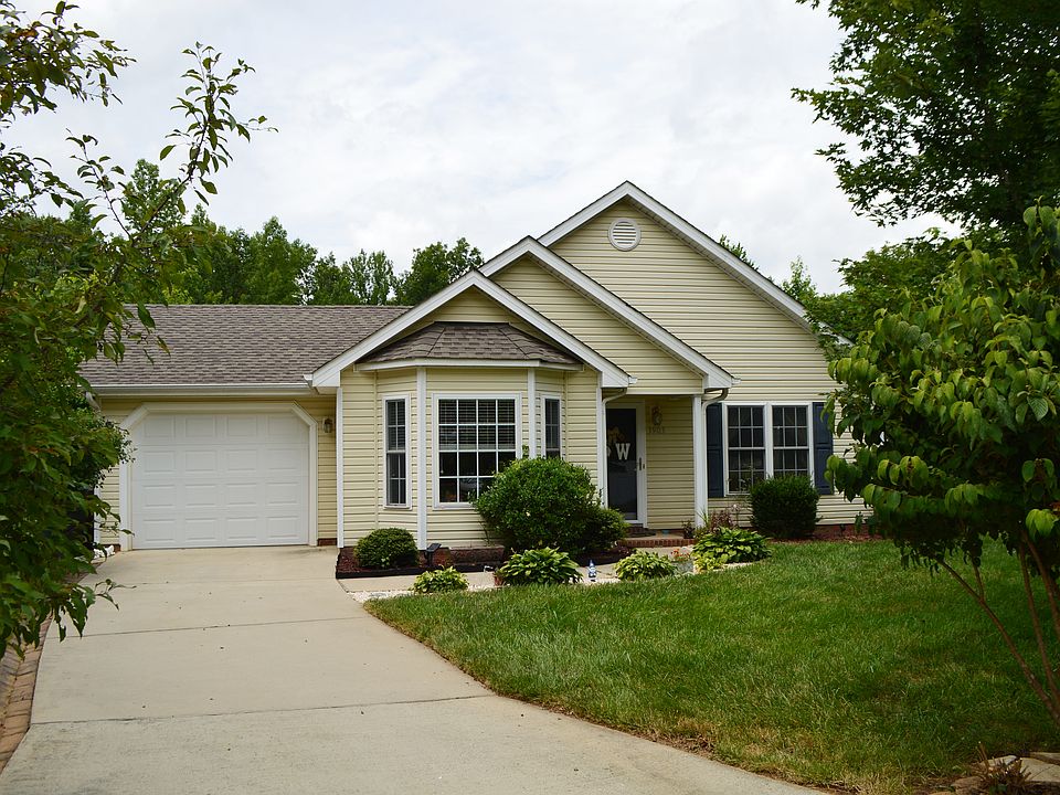 1st image of 3903 Pepperbush Dr