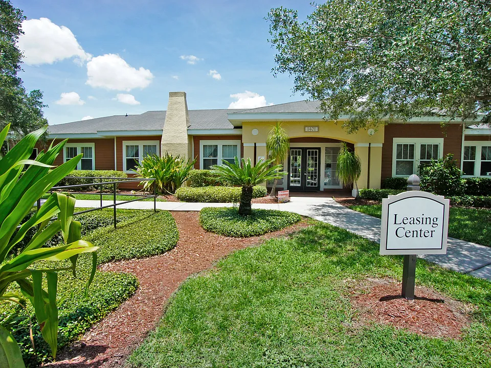 Grande Court Apartments at Boggy Creek