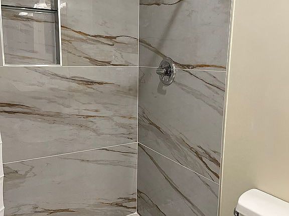 4th image of 7524 Coddle Harbor Ln