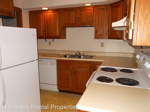 5th image of 626 Greenwood Pl APT 7