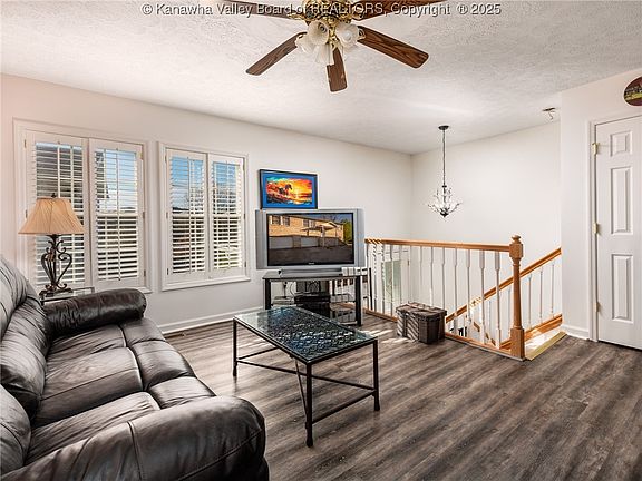 5th image of 107 Kama Ln