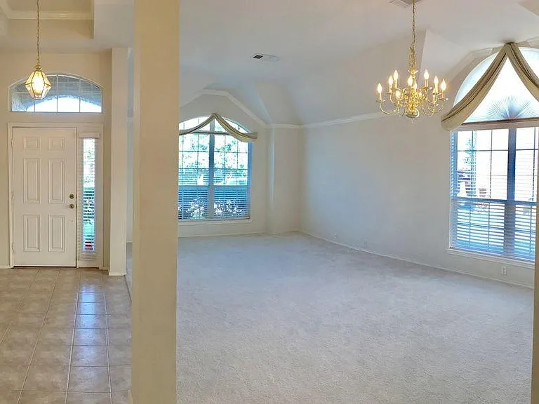 6716 Hayling Way — Photo 4