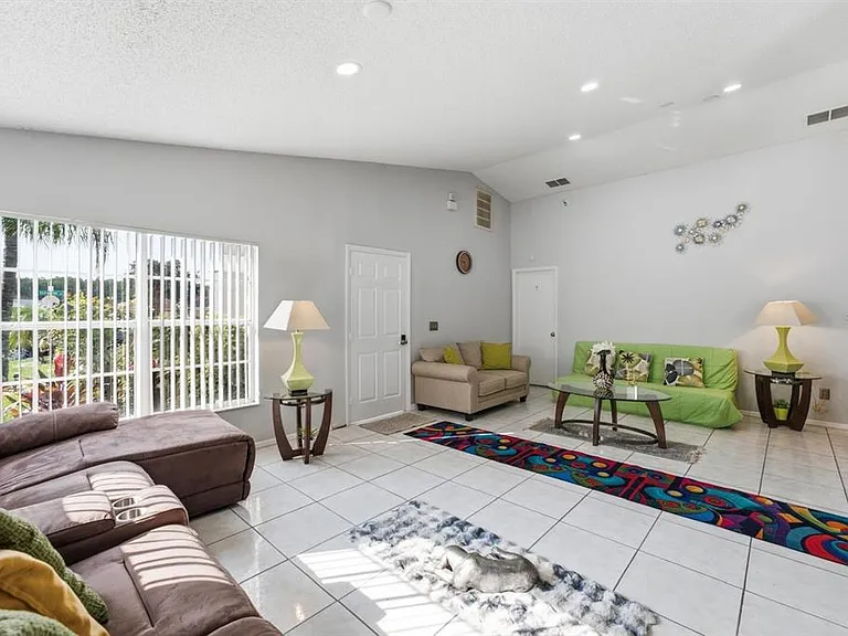 2976 Stillwater Dr — Photo 12