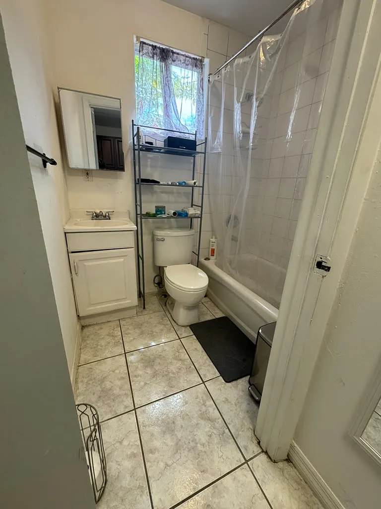 2921 SW 36th Ct — Photo 1