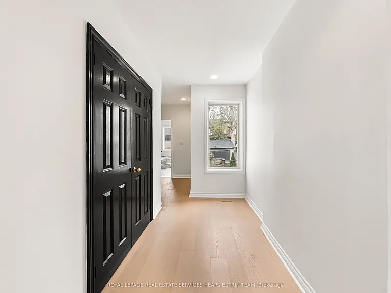 10 Gibson Ave — Photo 27