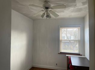 75-10 173rd St, Flushing, NY 11366