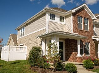 383 McConnells Trce APT 101, Lexington, KY 40511