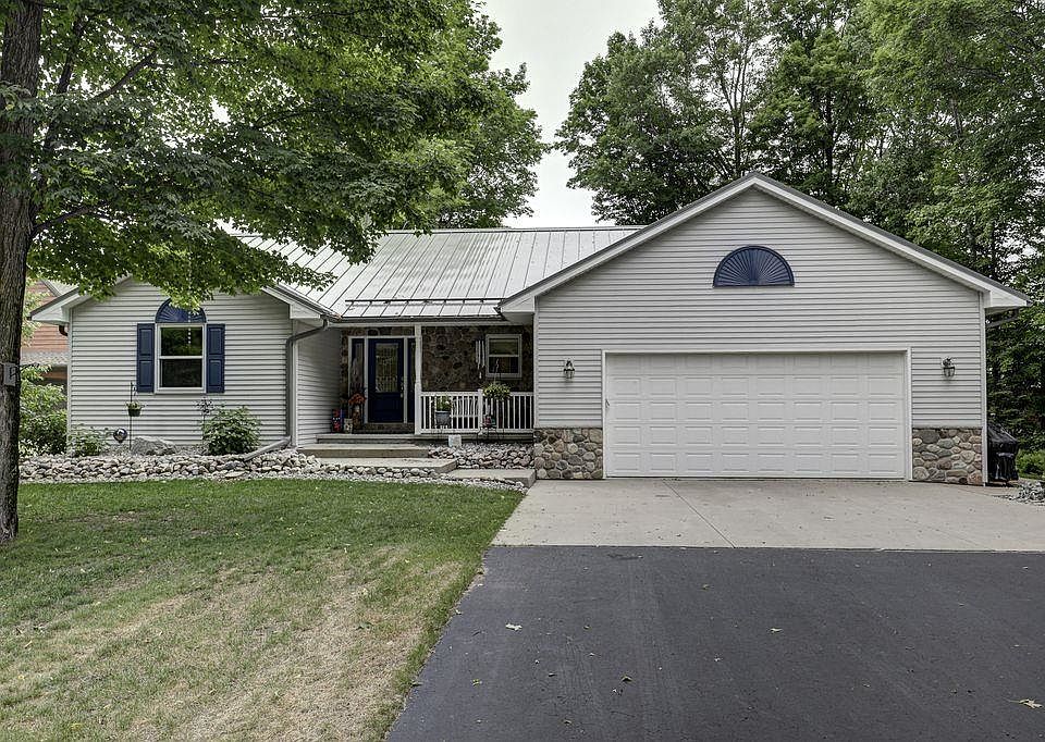 1st image of 17586 Little Ireland Ln