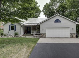 17586 Little Ireland Ln, Townsend, WI 54175