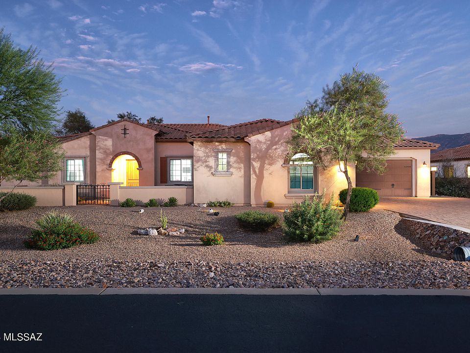 1st image of 2542 N Woods End Pl
