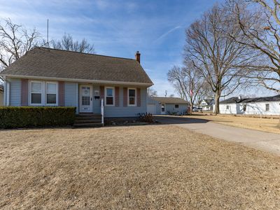 617 3rd Ave, Camanche, IA, 52730