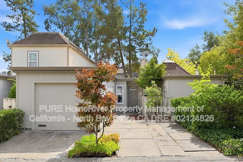 1951 Knolls Dr