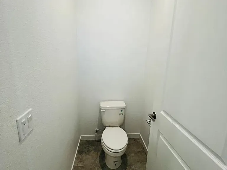 1757 Lacey Ave — Photo 11