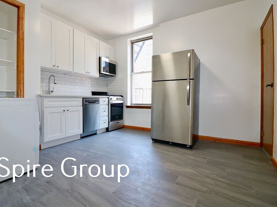 1st image of 100 W 74th St APT 3