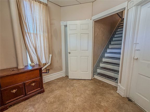 3rd image of 411 Cherry St #2