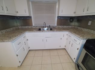 500 1/2 E 1st Ave #4, Roselle, NJ 07203