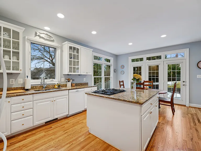 8807 Ridge Rd — Photo 6