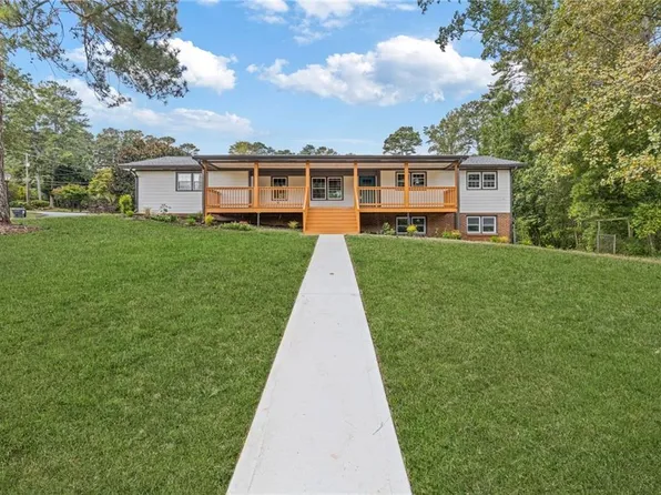 551 Briggs Cir SW, Lilburn, GA 30047