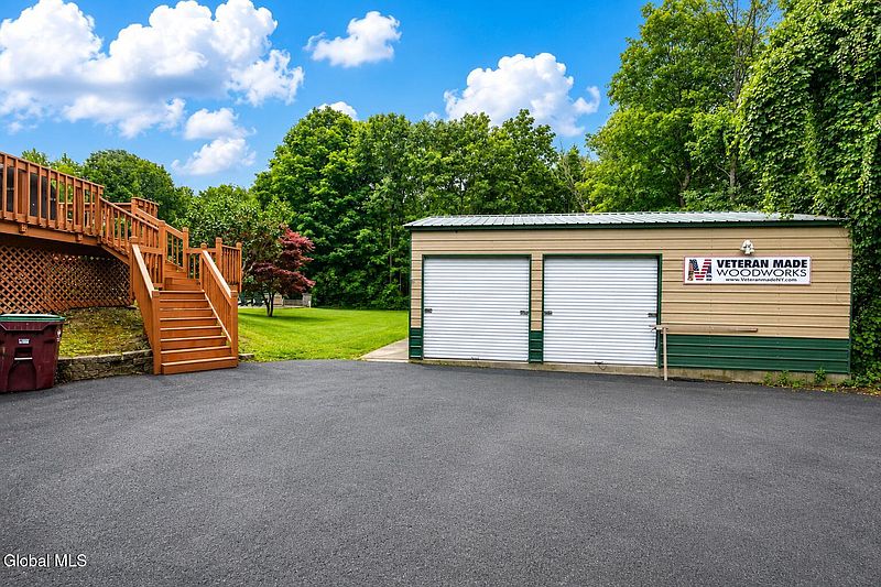 3rd image of 303 N Pole Road