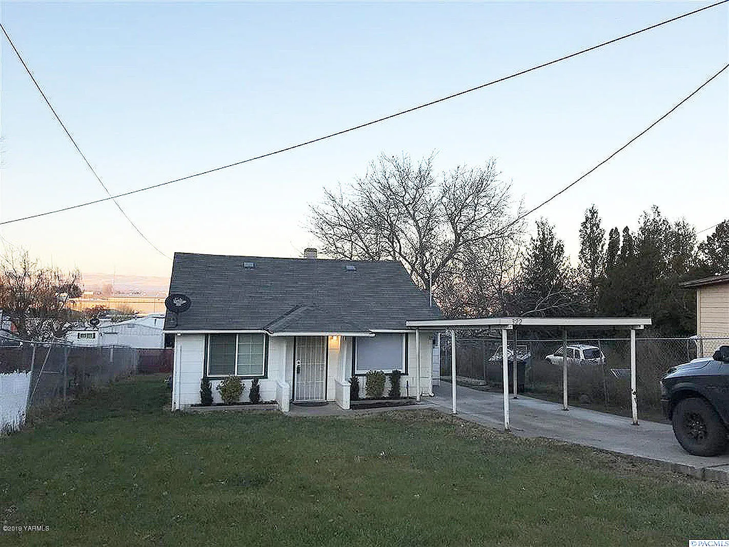 322 W Edison Ave photo 1