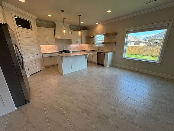 2nd image of 1441 Overcup Oak Ln