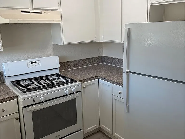 1209 Oxford Dr #C — Photo 14