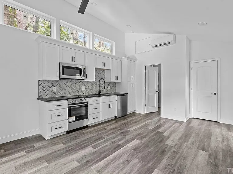 2504 Evers Dr #ADU — Photo 3