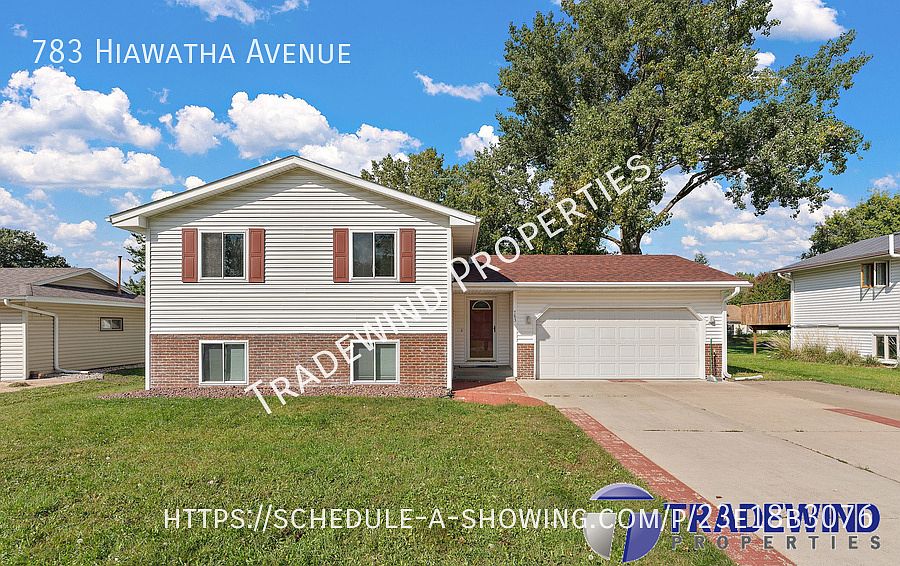 1st image of 783 Hiawatha Ave