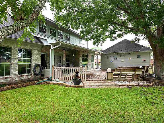 3rd image of 3835 Cypress Point Dr