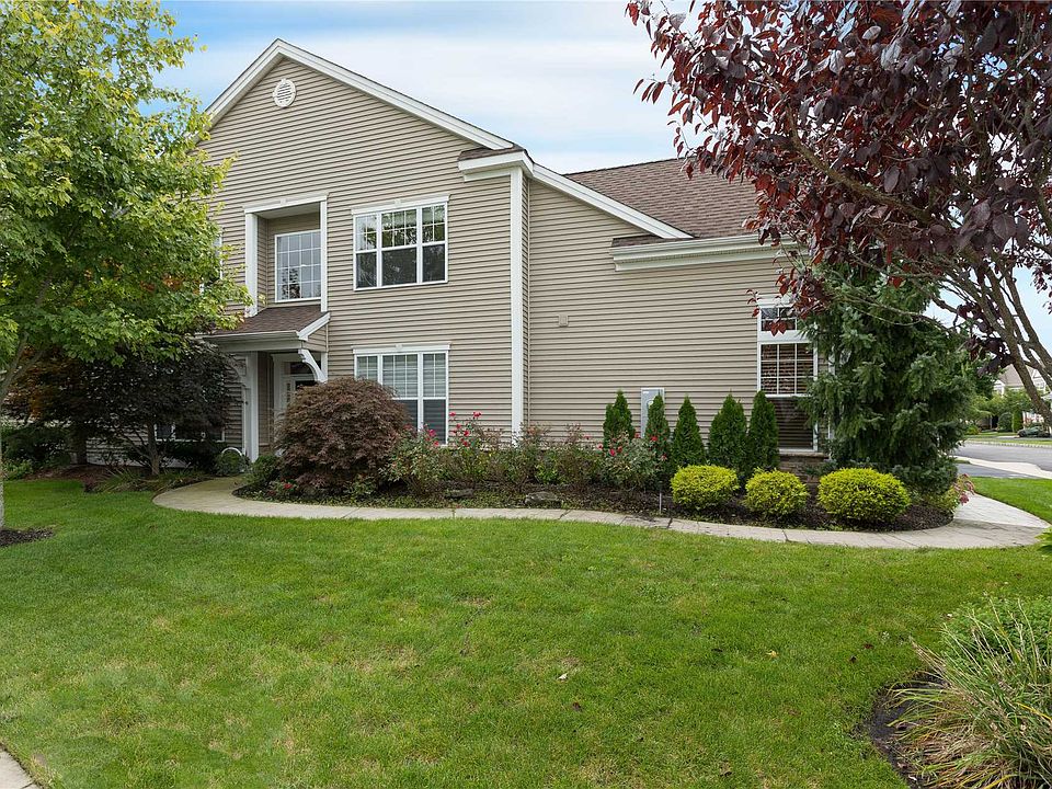 1st image of 117 Beethoven Ct