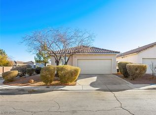 5846 Golden Wing St, Spring Valley, NV 89113