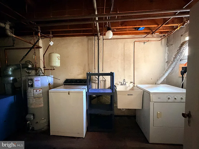 237 Linden Ave — Photo 21