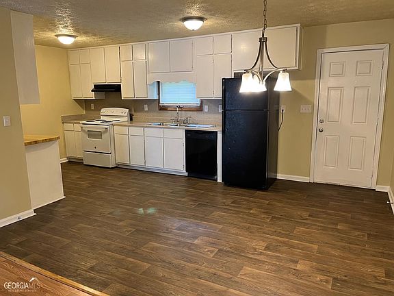 5th image of 2126 Fairway Ct SE